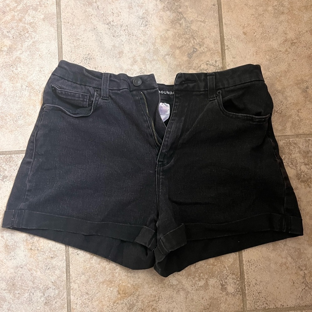 I believe the shorter from Walmart